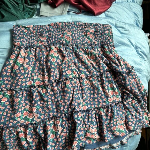 AE Floral Tiered Hem Mini Skirt Size Large NWOT - Picture 4 of 5